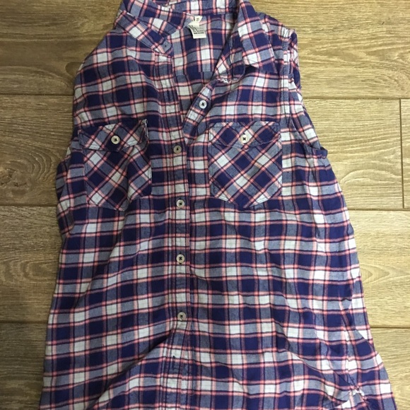 Bundle of 2 forever 21 sleeveless plaid tanks - Picture 2 of 4